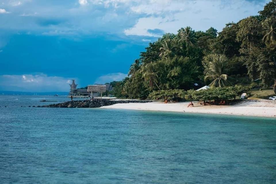 Kembali Condo Resort With Sea View Davao Stadt Exterior foto