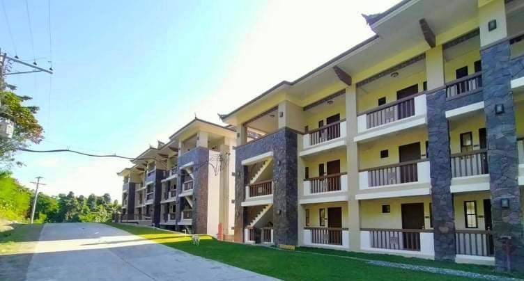 Kembali Condo Resort With Sea View Davao Stadt Exterior foto