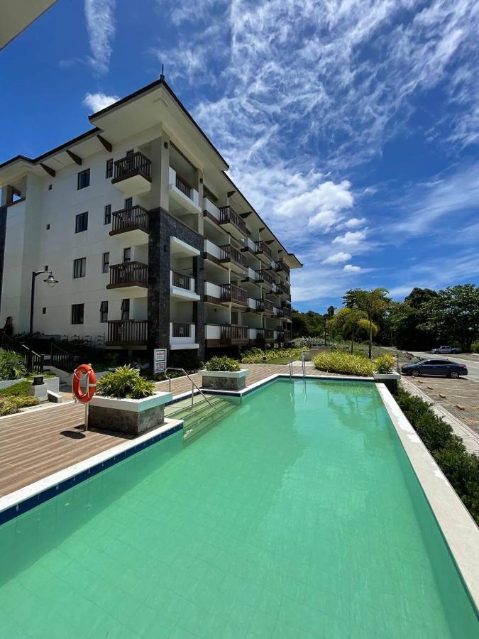 Kembali Condo Resort With Sea View Davao Stadt Exterior foto