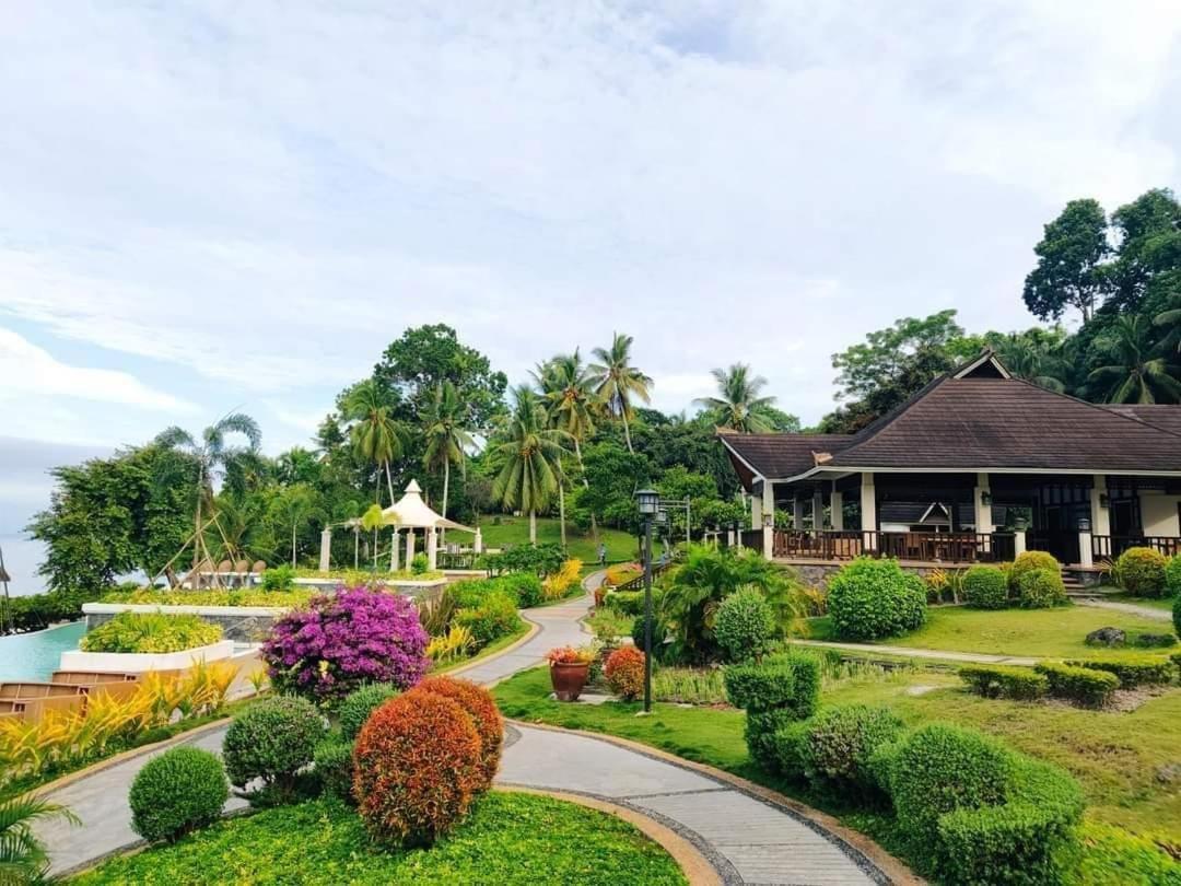 Kembali Condo Resort With Sea View Davao Stadt Exterior foto