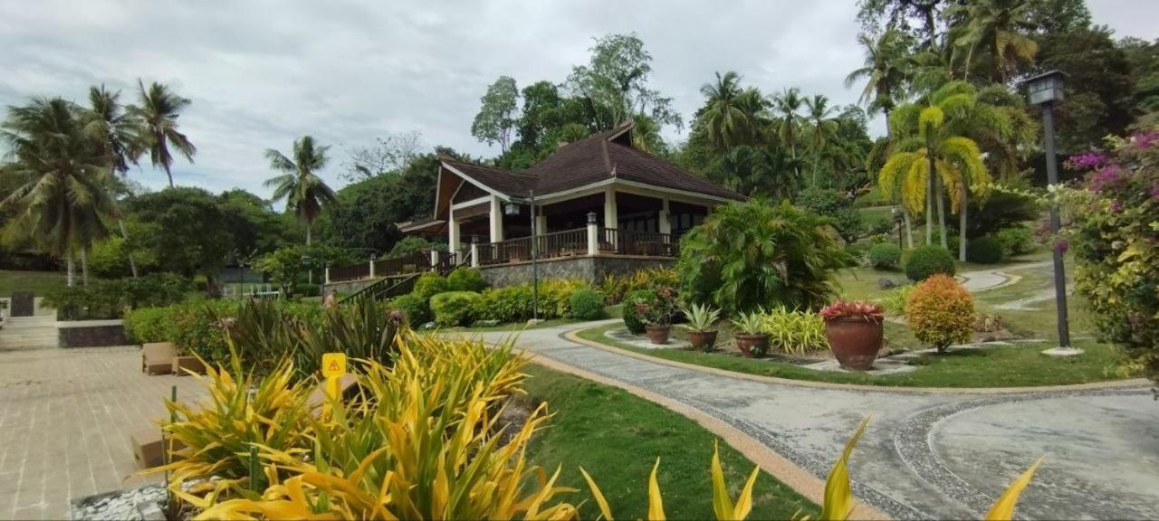 Kembali Condo Resort With Sea View Davao Stadt Exterior foto